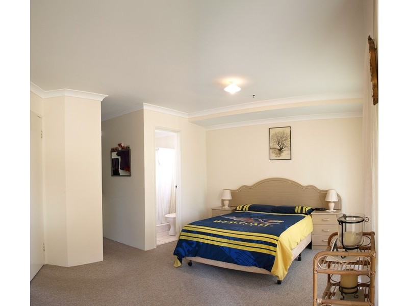 12 Rosehill Court, Atwell WA 6164