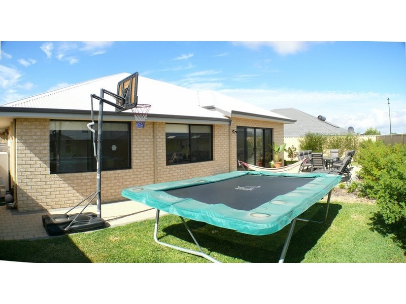 3 Ormond Bend, Butler WA 6036