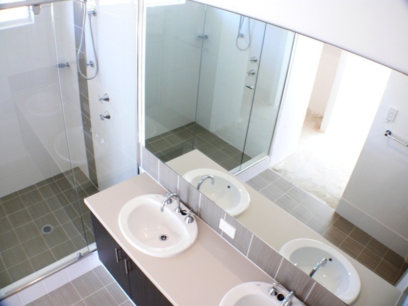 11 Moonah Way, Hammond Park WA 6164