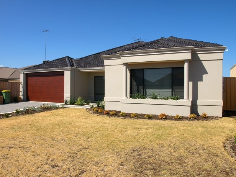 7 Scarab Court, Halls Head WA 6210