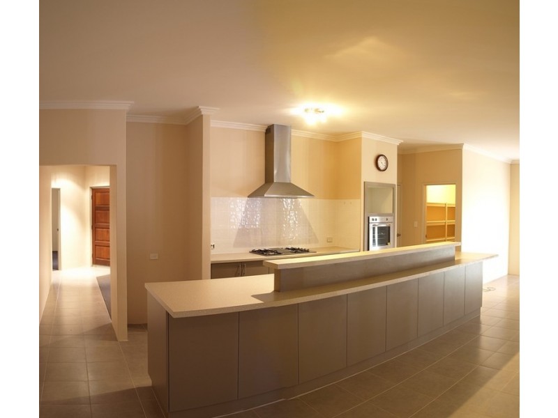 7 Scarab Court, Halls Head WA 6210