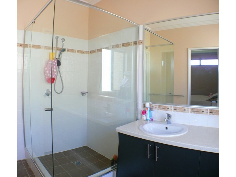 5 Scarab Court, Halls Head WA 6210