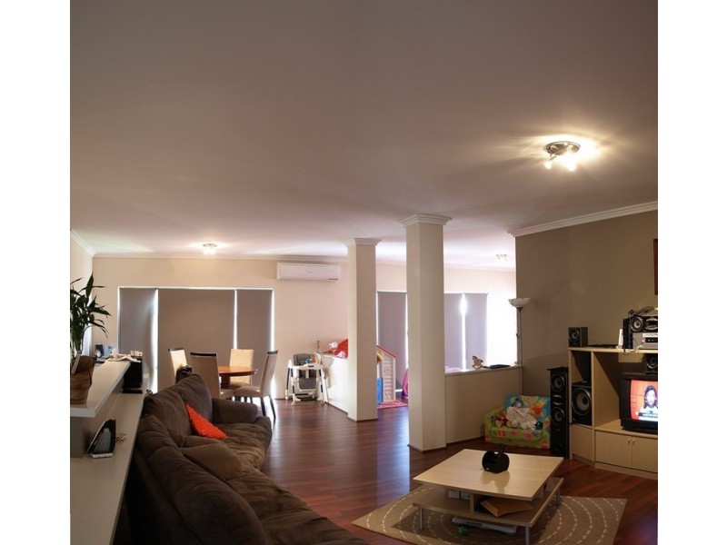 5 Scarab Court, Halls Head WA 6210