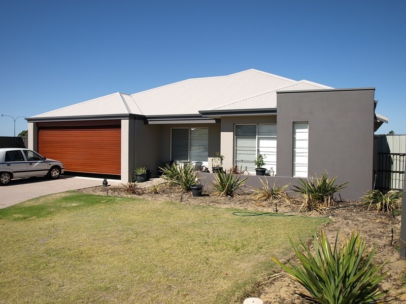 82 Lemon Gum Drive, Baldivis WA 6171