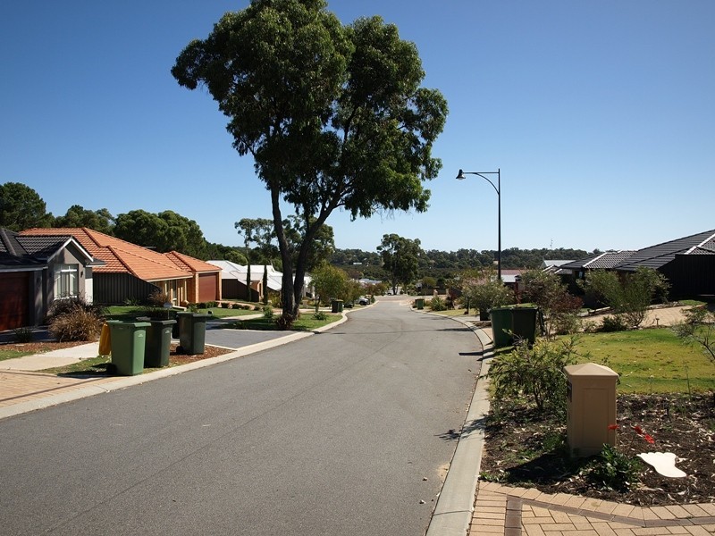 82 Lemon Gum Drive, Baldivis WA 6171