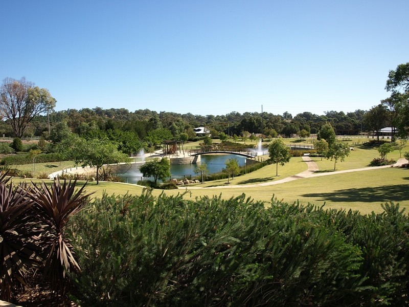 82 Lemon Gum Drive, Baldivis WA 6171