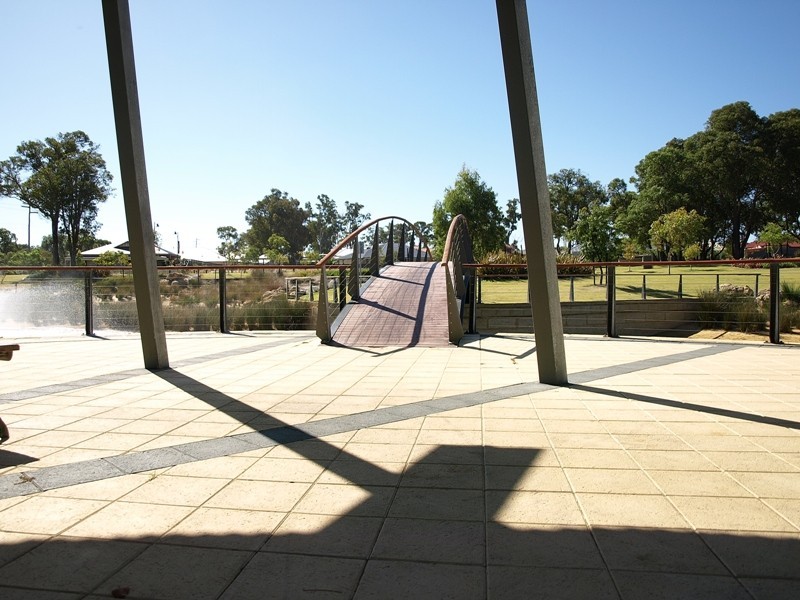 82 Lemon Gum Drive, Baldivis WA 6171