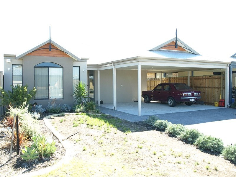 17 Carwell Avenue, Ellenbrook WA 6069