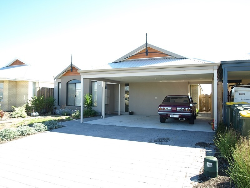 17 Carwell Avenue, Ellenbrook WA 6069