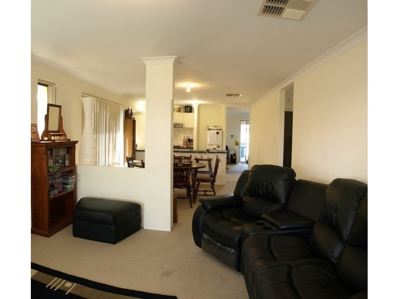 17 Carwell Avenue, Ellenbrook WA 6069