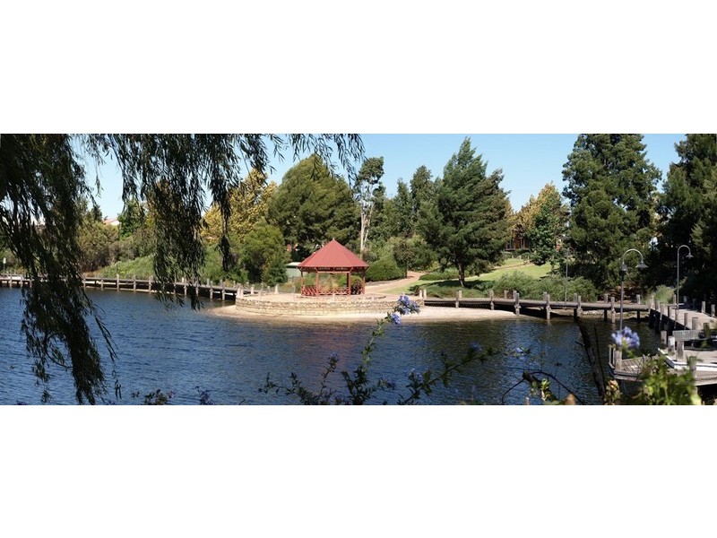 17 Carwell Avenue, Ellenbrook WA 6069