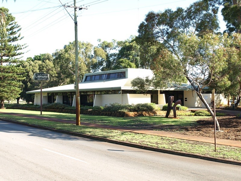 130 Manning Road, Wilson WA 6107