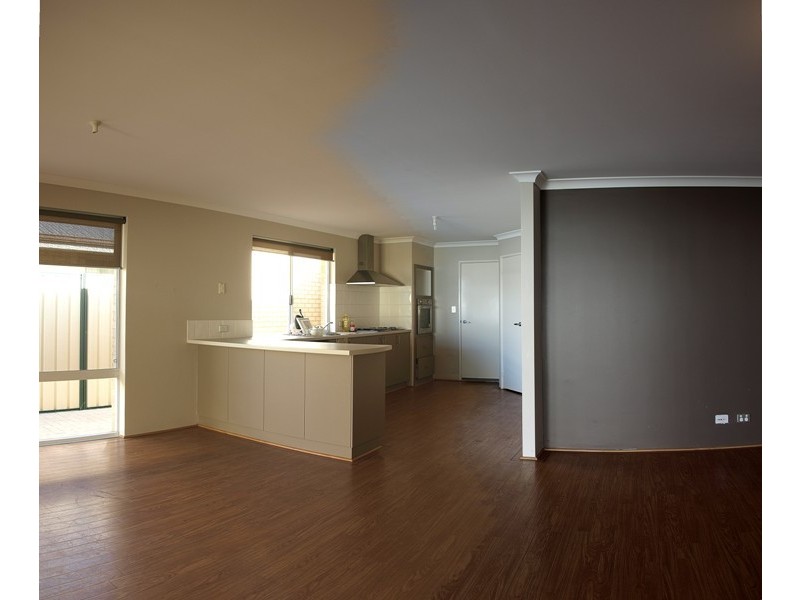 13 Sheringham Bend, Success WA 6164
