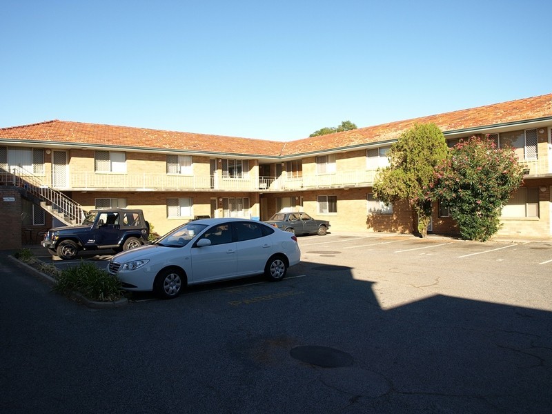 15/79  South Terrace, Como WA 6152