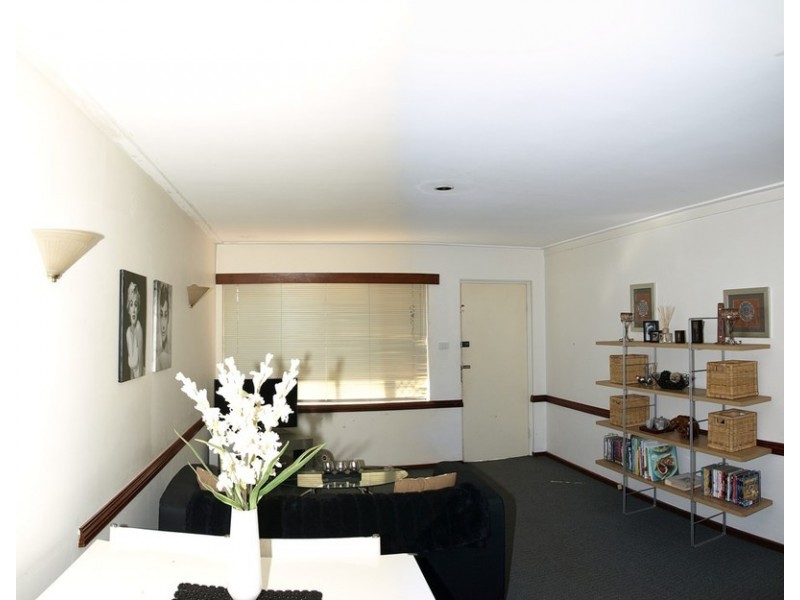 15/79  South Terrace, Como WA 6152