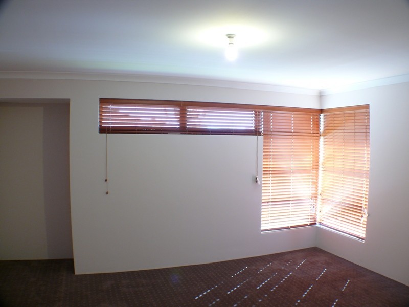 10 Kinloch Pass, Aubin Grove WA 6164