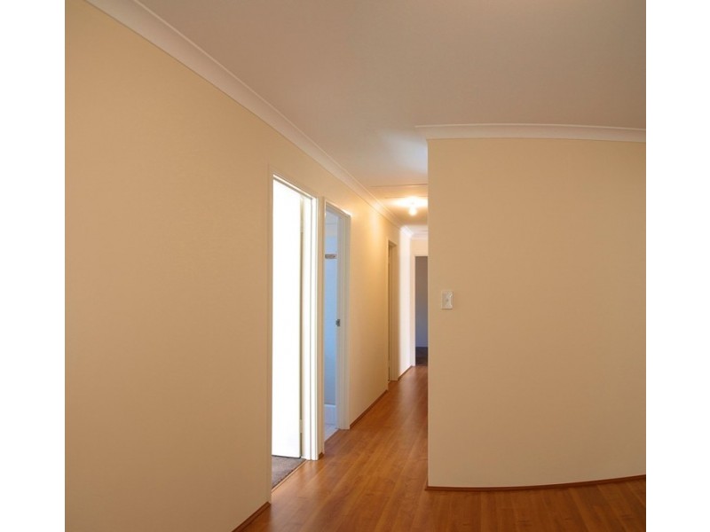 8 Kinloch Pass, Aubin Grove WA 6164