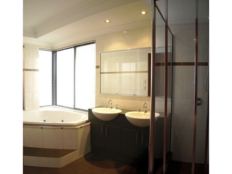 16 Spinnaker Heights, Yangebup WA 6164