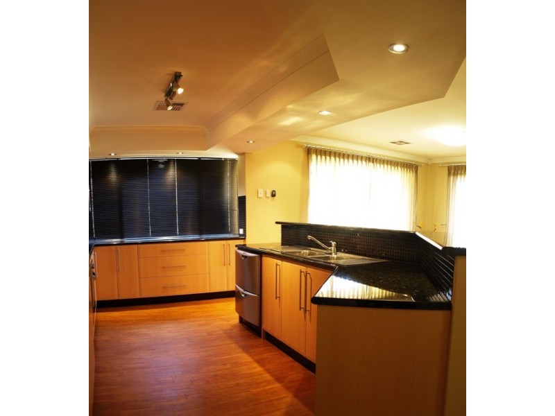 16 Spinnaker Heights, Yangebup WA 6164