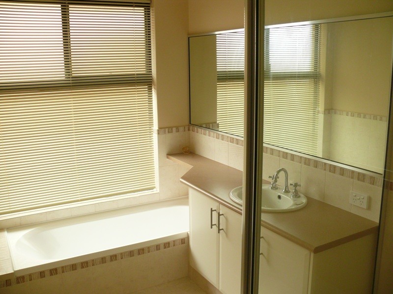 16 Spinnaker Heights, Yangebup WA 6164