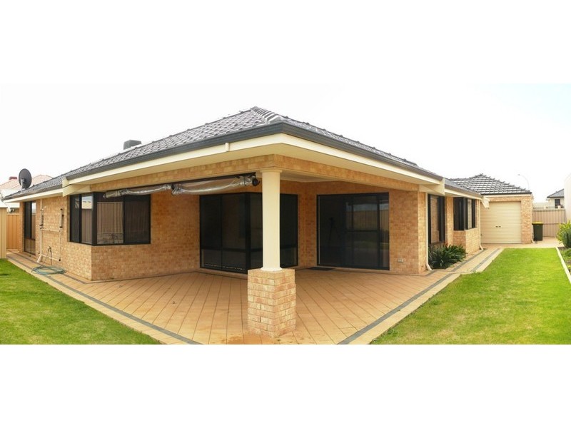 16 Spinnaker Heights, Yangebup WA 6164