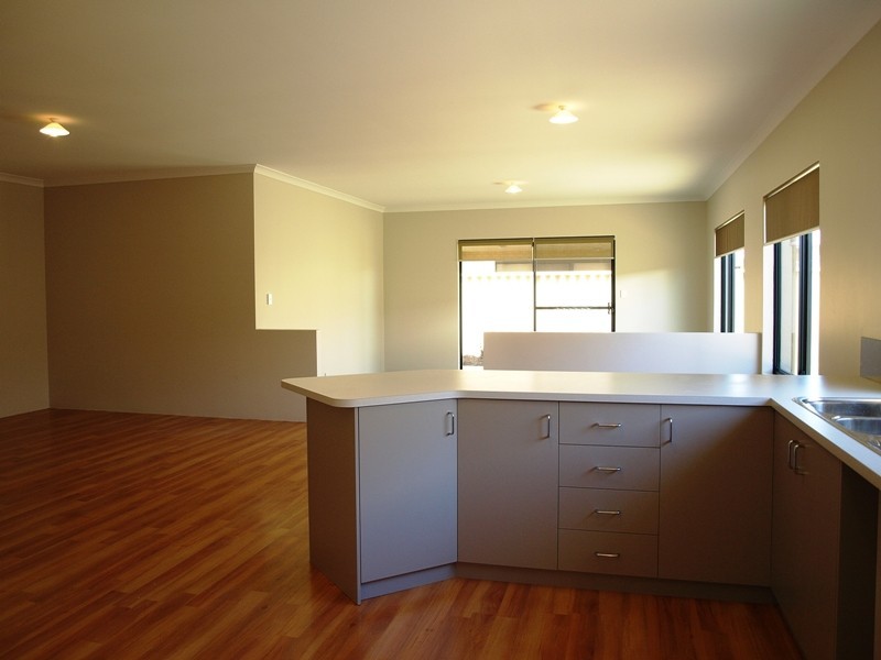 61 Concord Terrace, Atwell WA 6164