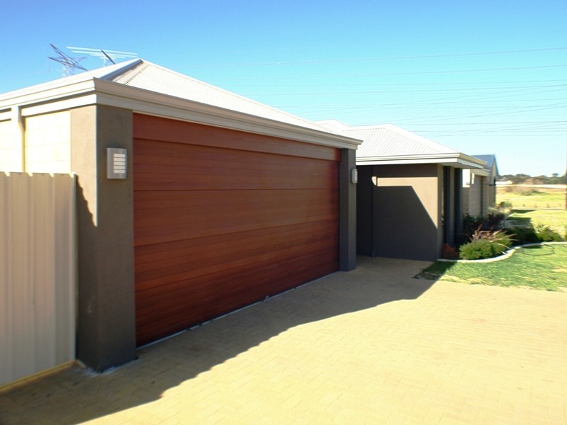 37 St Joseph Fairway, Success WA 6164