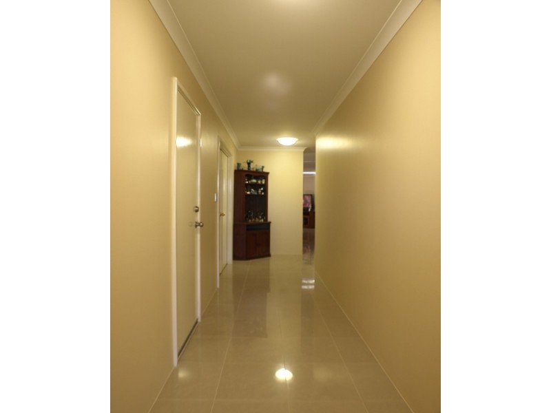 37 St Joseph Fairway, Success WA 6164