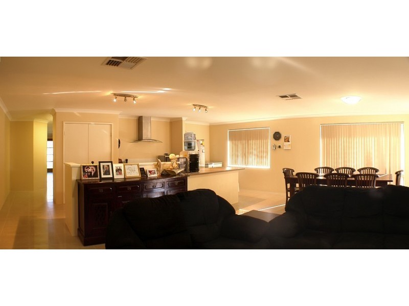 37 St Joseph Fairway, Success WA 6164