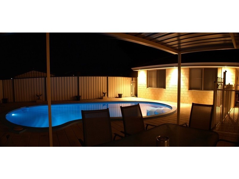 37 St Joseph Fairway, Success WA 6164