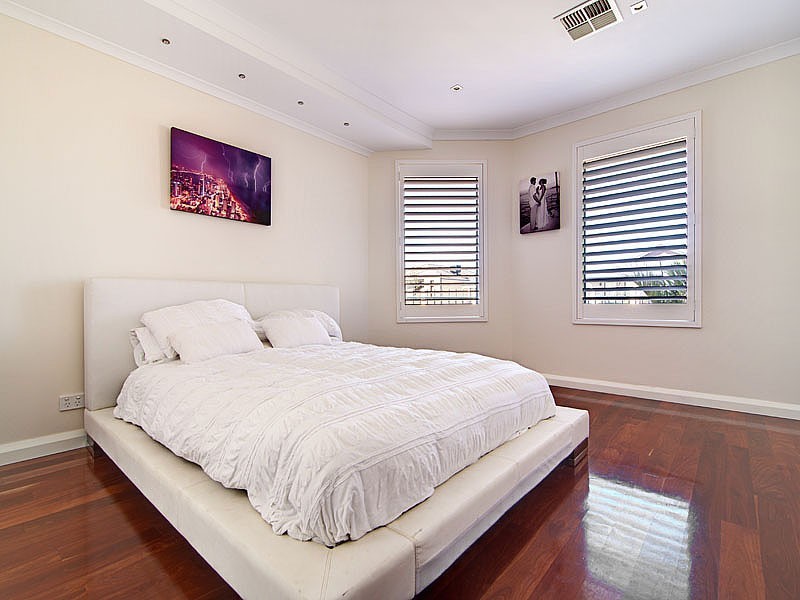 6 Frankenia Turn, Success WA 6164