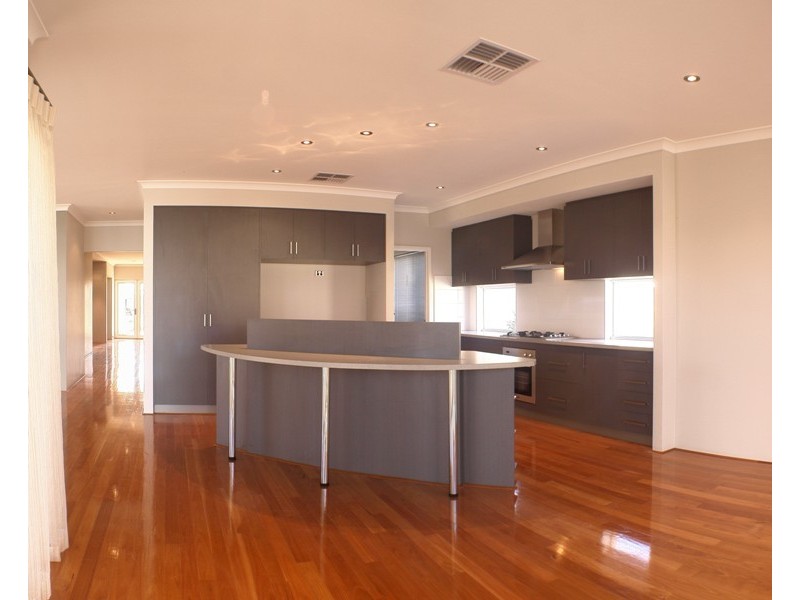 7 Splendid Gardens, Harrisdale WA 6112