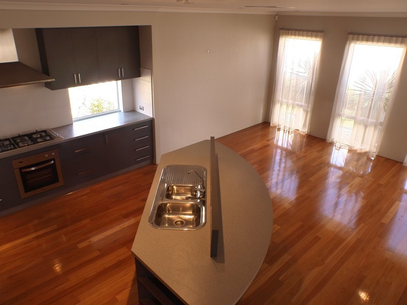 7 Splendid Gardens, Harrisdale WA 6112