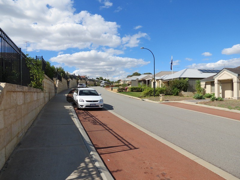 4 Wallingford Crescent, Wellard WA 6170