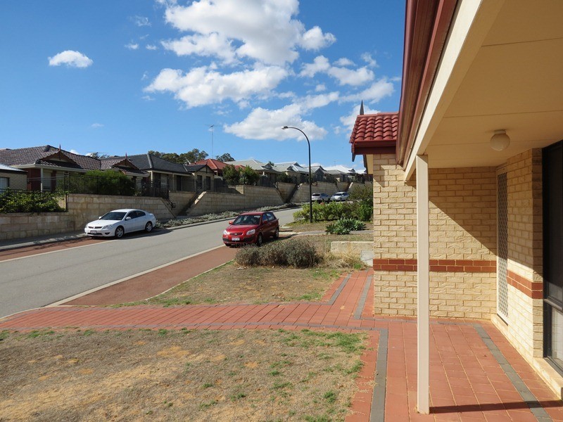 4 Wallingford Crescent, Wellard WA 6170