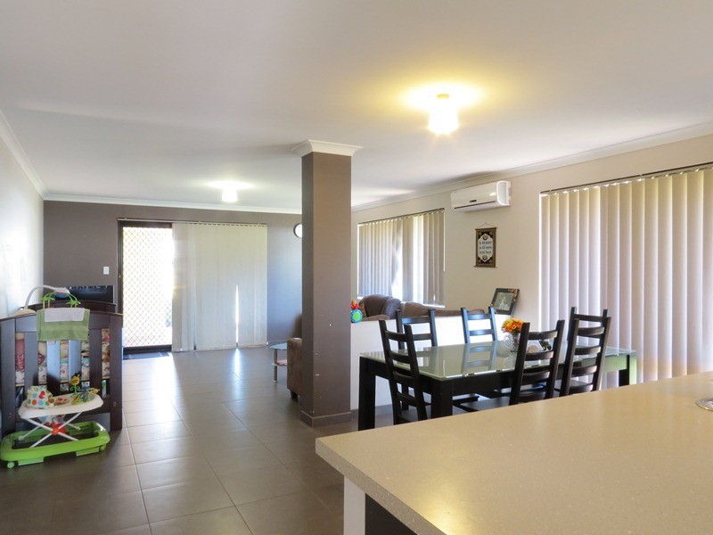 4 Wallingford Crescent, Wellard WA 6170