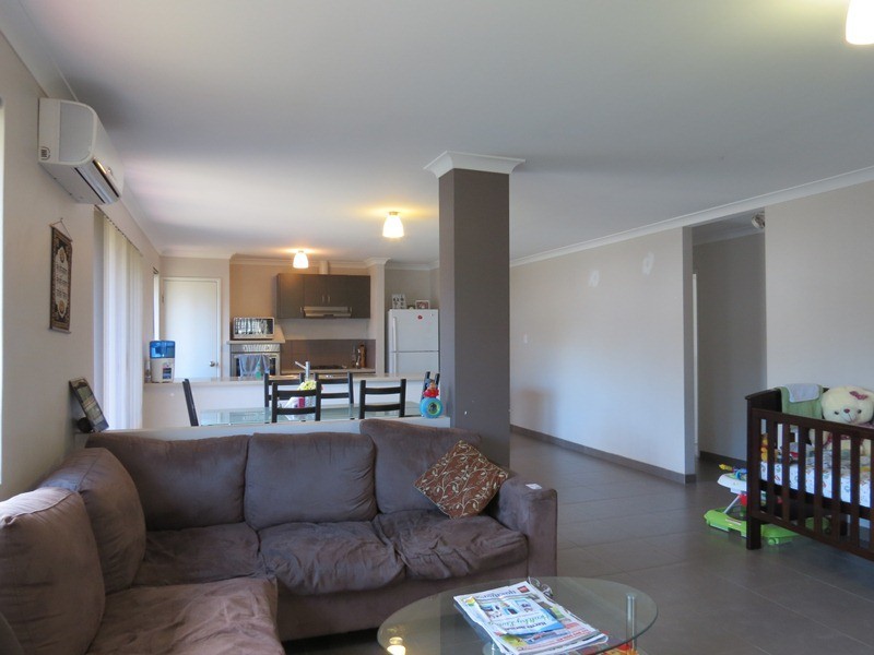 4 Wallingford Crescent, Wellard WA 6170