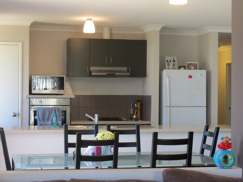 4 Wallingford Crescent, Wellard WA 6170