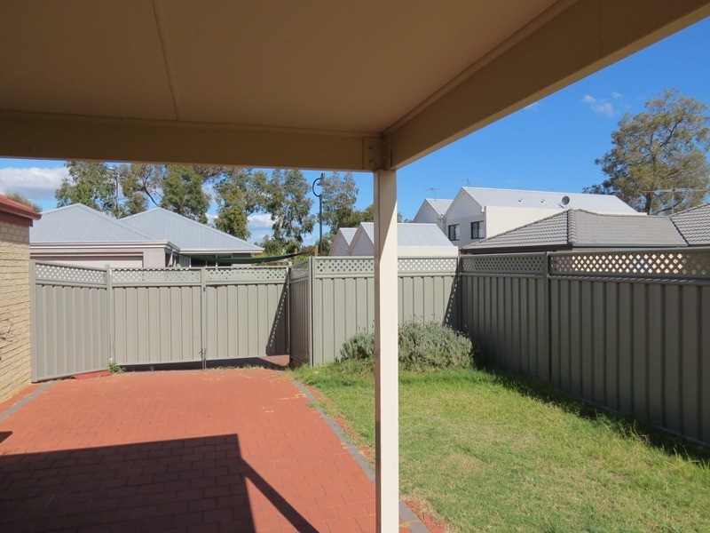 4 Wallingford Crescent, Wellard WA 6170