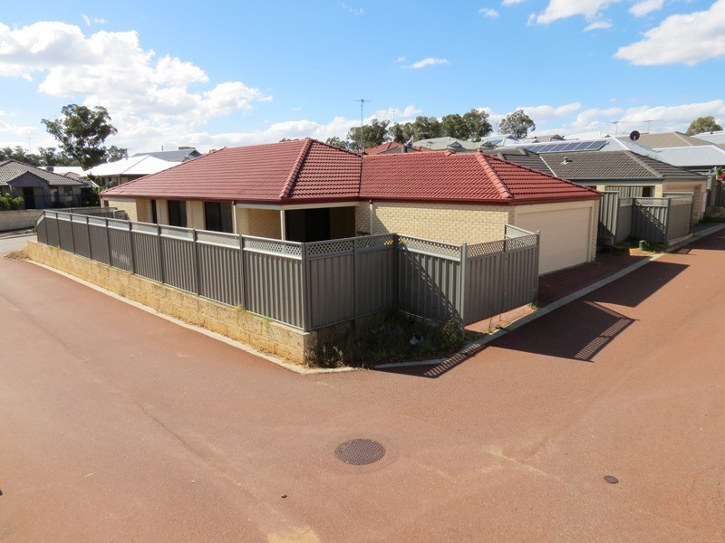 4 Wallingford Crescent, Wellard WA 6170