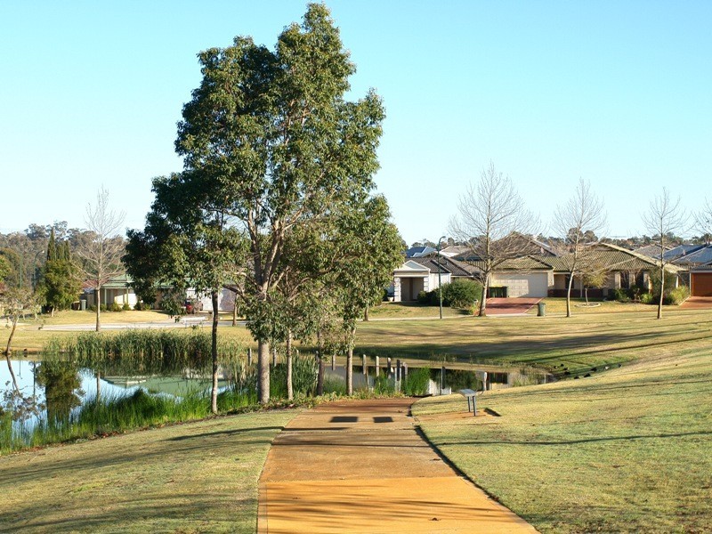 10 John Forrest cct, Bertram WA 6167