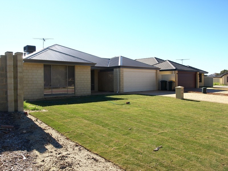 213 Bartram Road, Atwell WA 6164