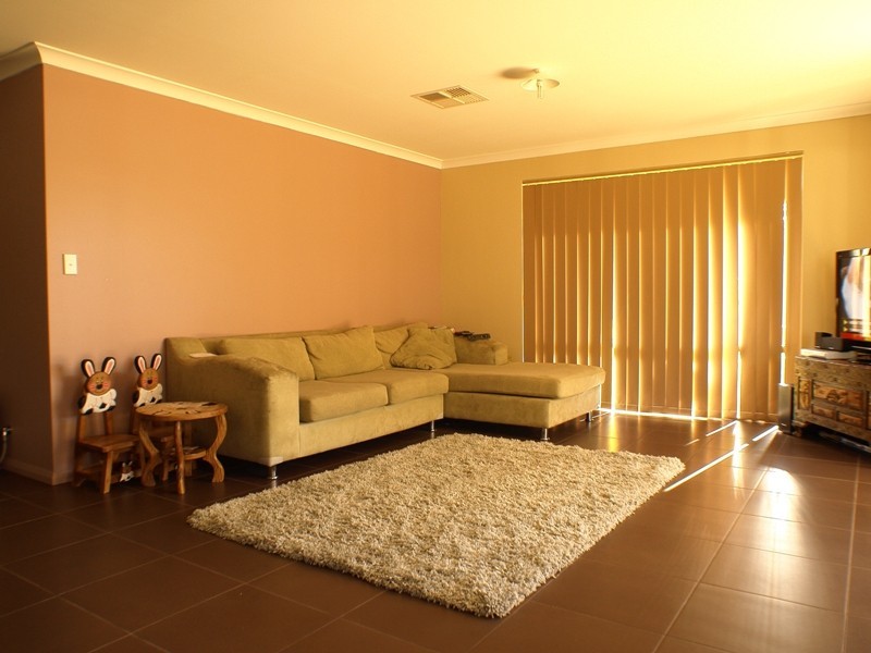 213 Bartram Road, Atwell WA 6164