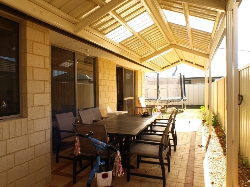 213 Bartram Road, Atwell WA 6164