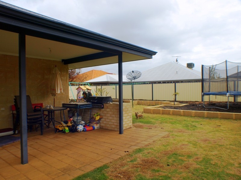 9 Gadsden Terrace, Success WA 6164