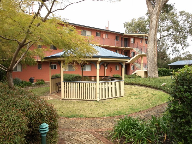 8/26 Morrit Way, Parmelia WA 6167