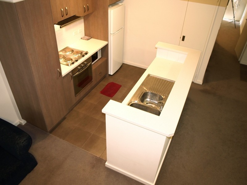 8/6 Ibera Way, Success WA 6164