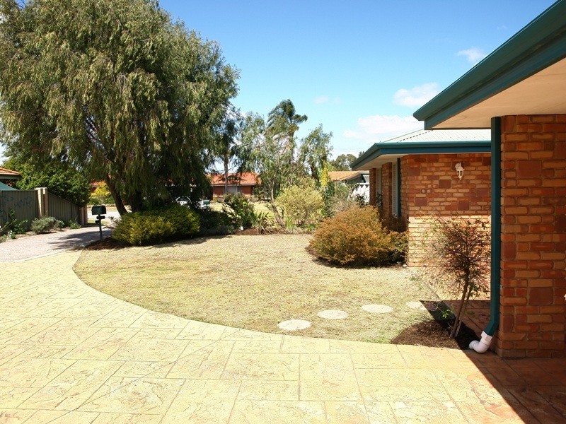 19 Bodella Gardens, Atwell WA 6164