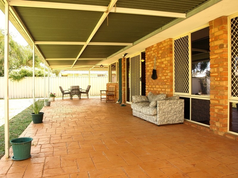 19 Bodella Gardens, Atwell WA 6164