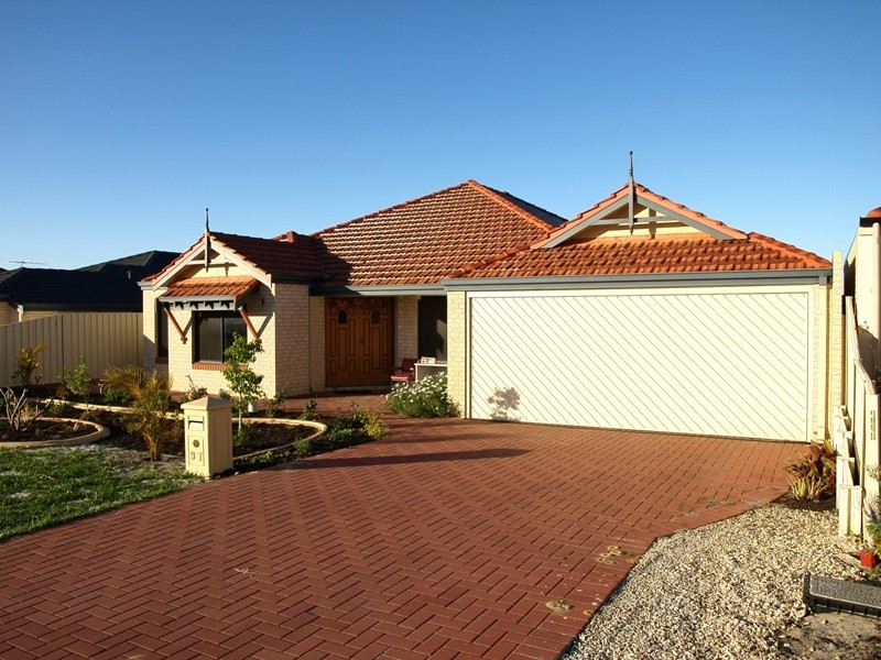 97 Shreeve Road, Canning Vale WA 6155
